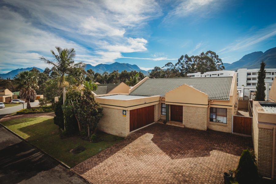 2 Bedroom Property for Sale in Heather Park Western Cape